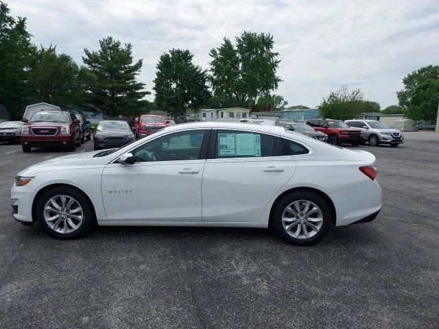 Used 2019 White Chevrolet LT image 7