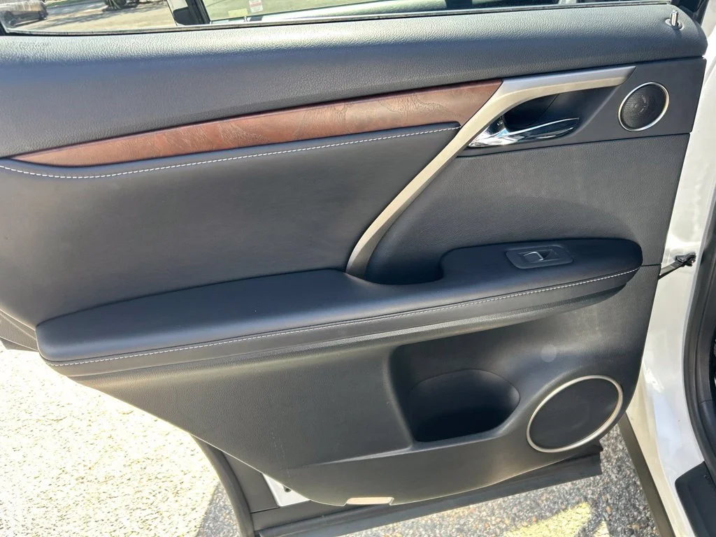 Used 2020 White Lexus 350L image 19