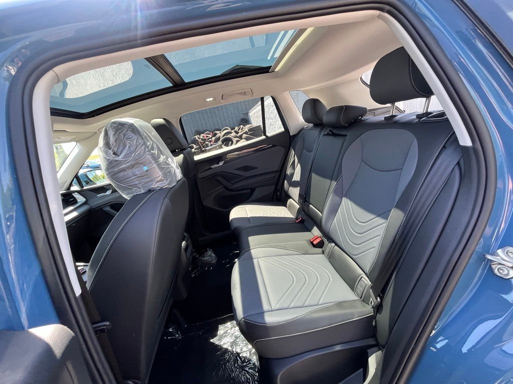 New 2026 Blue Volkswagen 2.0T SE image 21