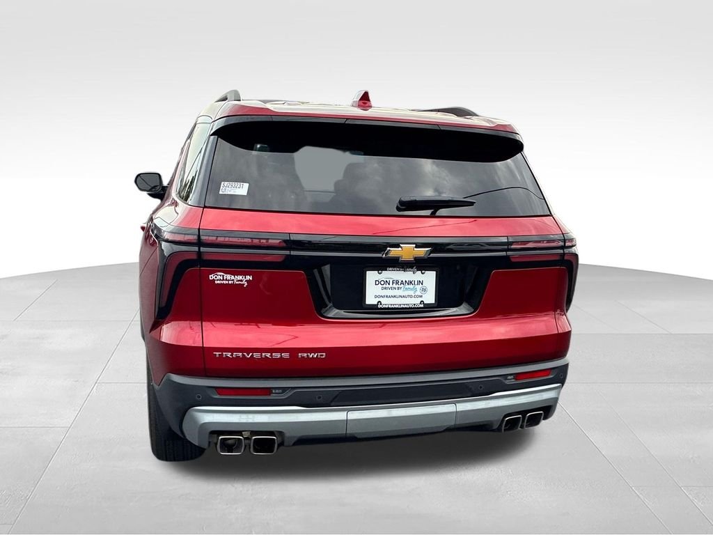 Used 2025 Red Chevrolet LT image 4