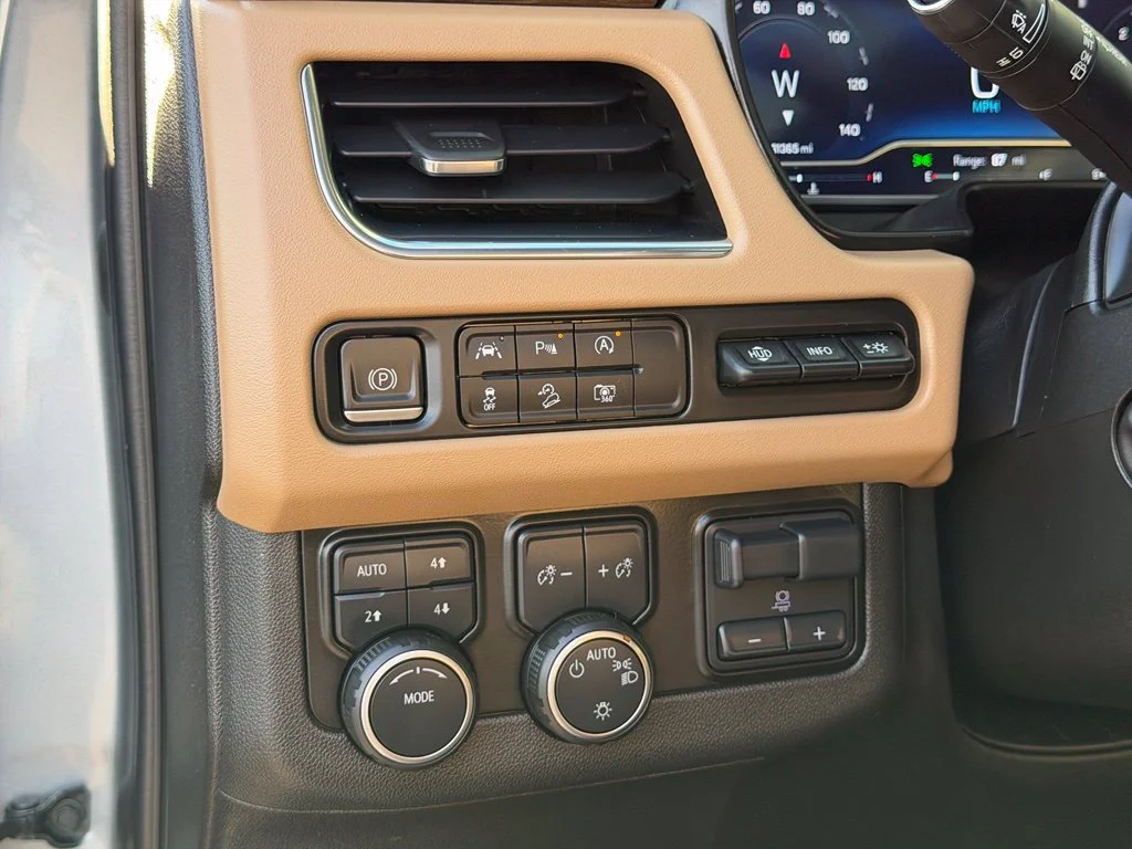 Used 2023 Gray Chevrolet Premier image 25