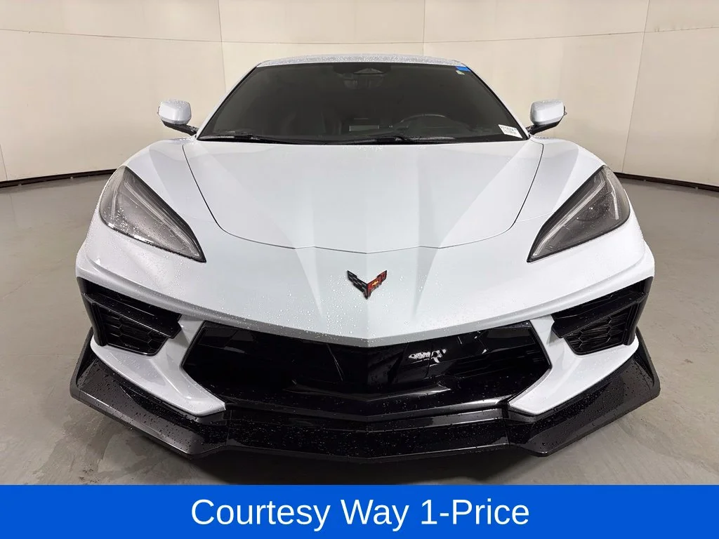 Used 2024 White Chevrolet Stingray image 5