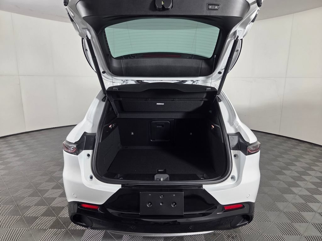 New 2026 Milano White Alfa Romeo Sport Speciale image 19