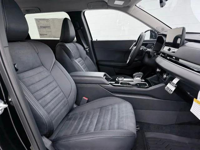 New 2026 Black Mitsubishi SE image 20