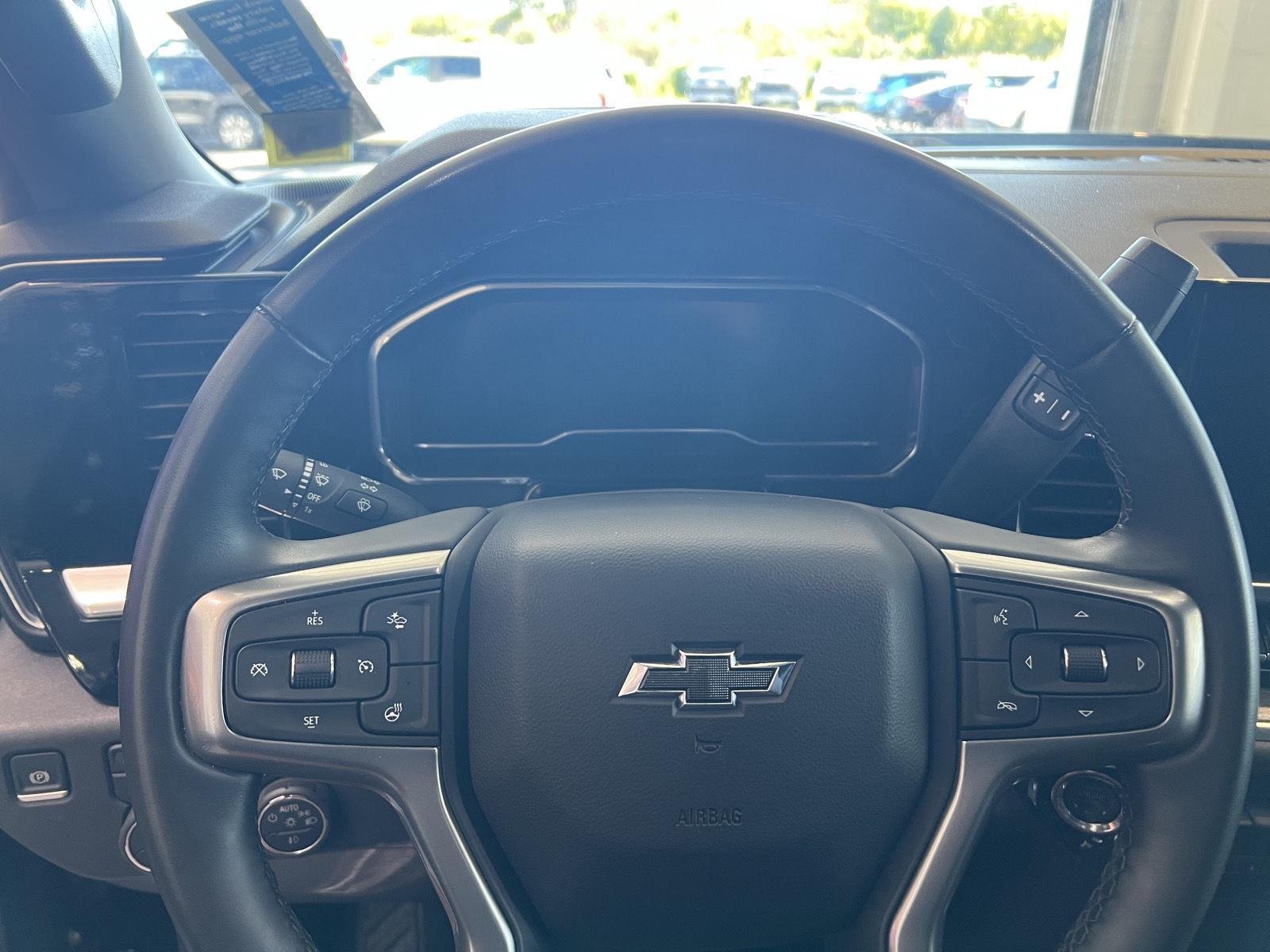 Used 2025 Black Chevrolet LTZ image 17