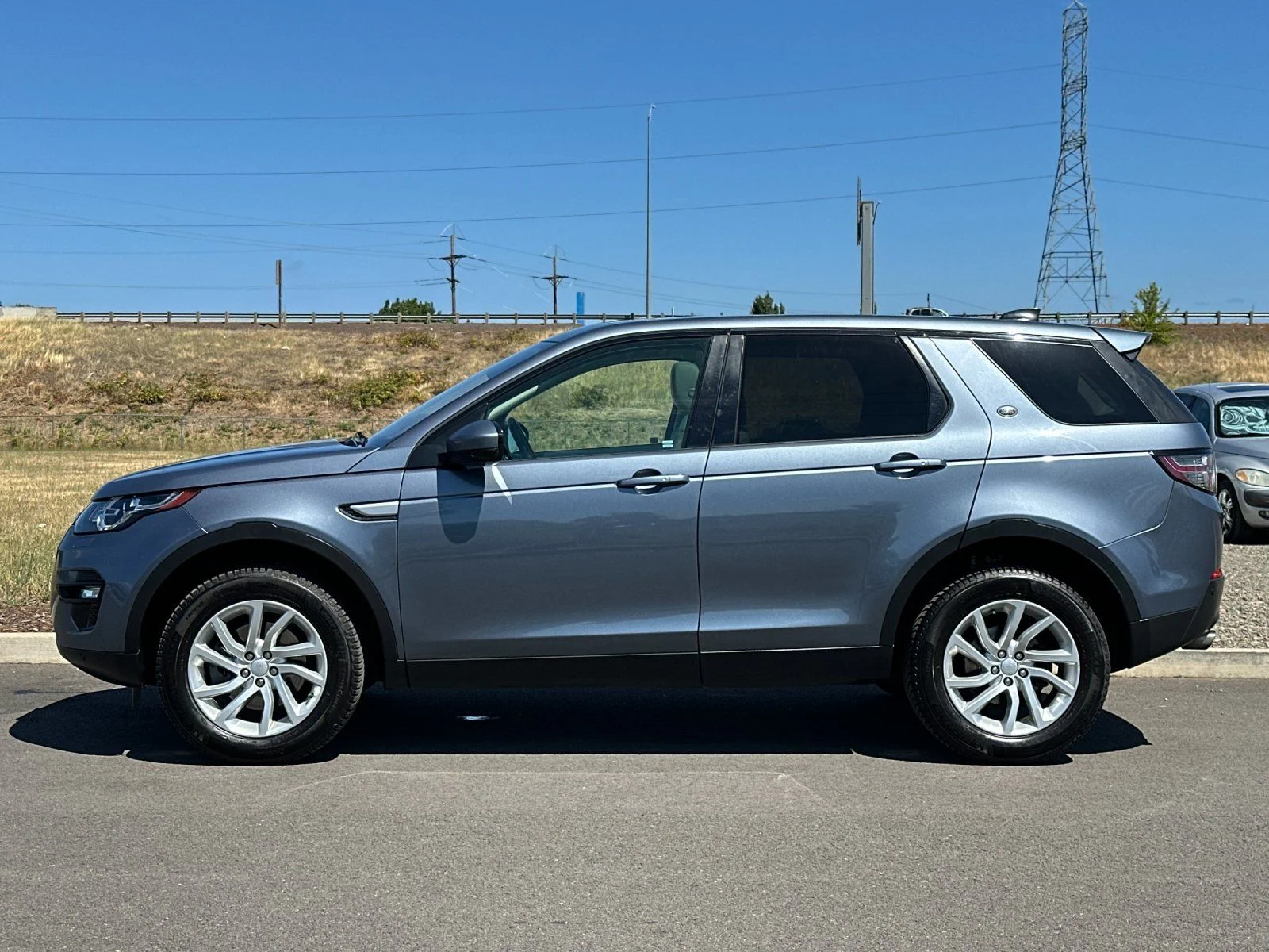 Used 2018  Land Rover HSE image 6