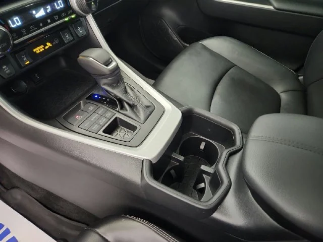 Used 2022 Magnetic Gray Metallic Toyota XLE Premium image 17