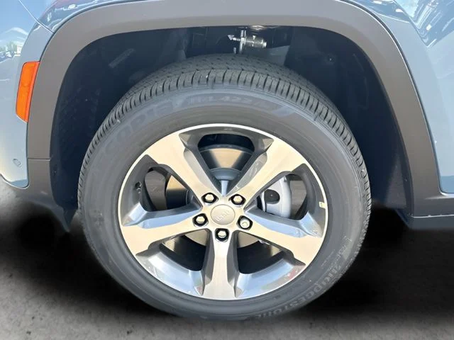 New 2026 Steel Blue Exterior Paint Jeep Limited image 24