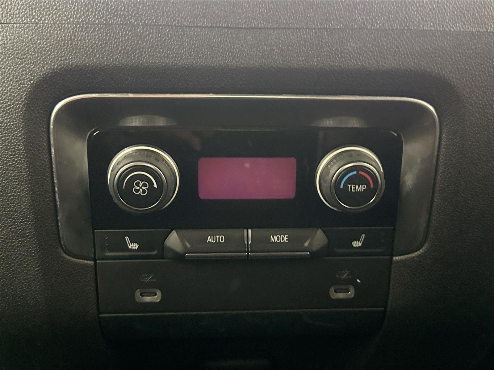 Used 2022 Summit White Chevrolet LT image 36