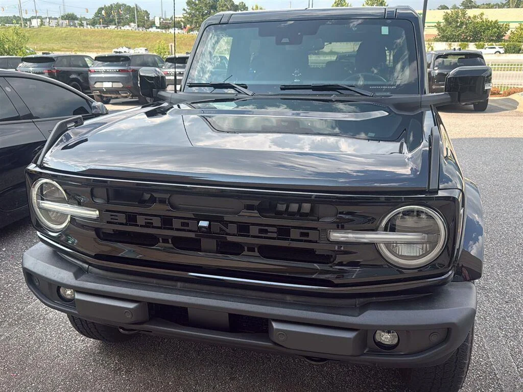 Used 2025 Shadow Black Ford Outer Banks image 1