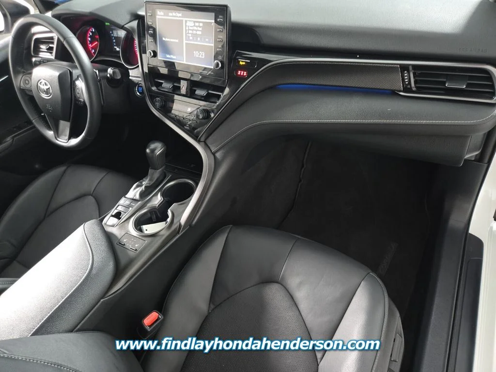 Used 2022 Pearl Toyota XSE image 22