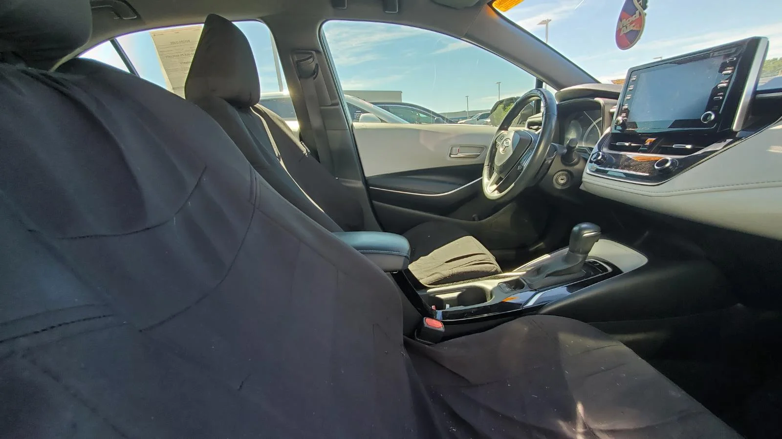 Used 2020 Celestite Toyota SE image 4