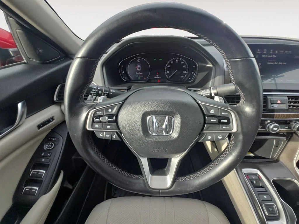 Used 2018 Red Honda Touring 2.0T image 11