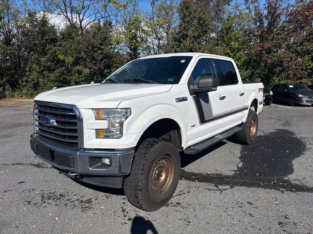 Used 2017 White Ford XLT image 2