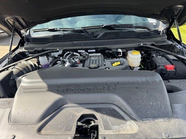 New 2026 Granite Crystal Metallic Clearcoat RAM Big Horn image 40