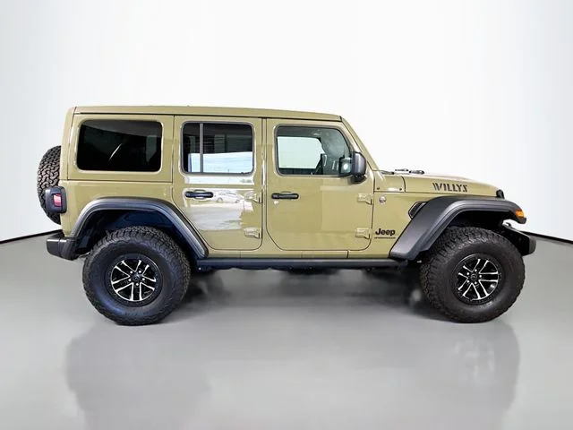 Used 2025 Green Jeep Willys image 8