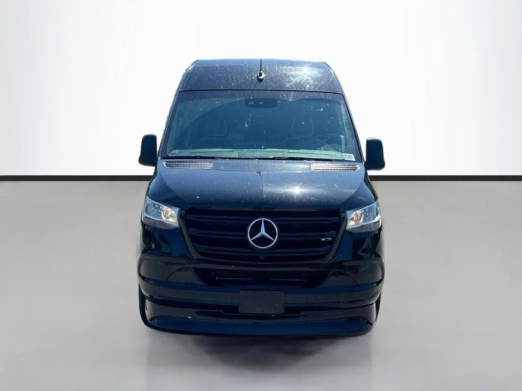 Used 2022 Black Mercedes-Benz Cargo 170 WB image 7