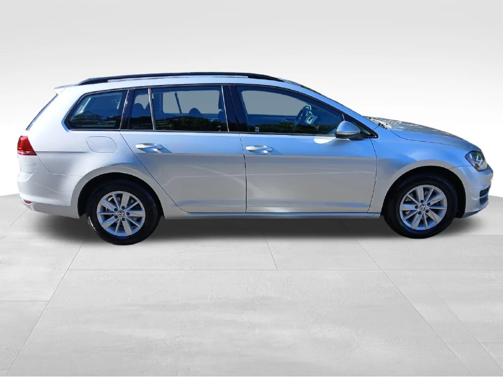 Used 2017 Silver Volkswagen S image 13