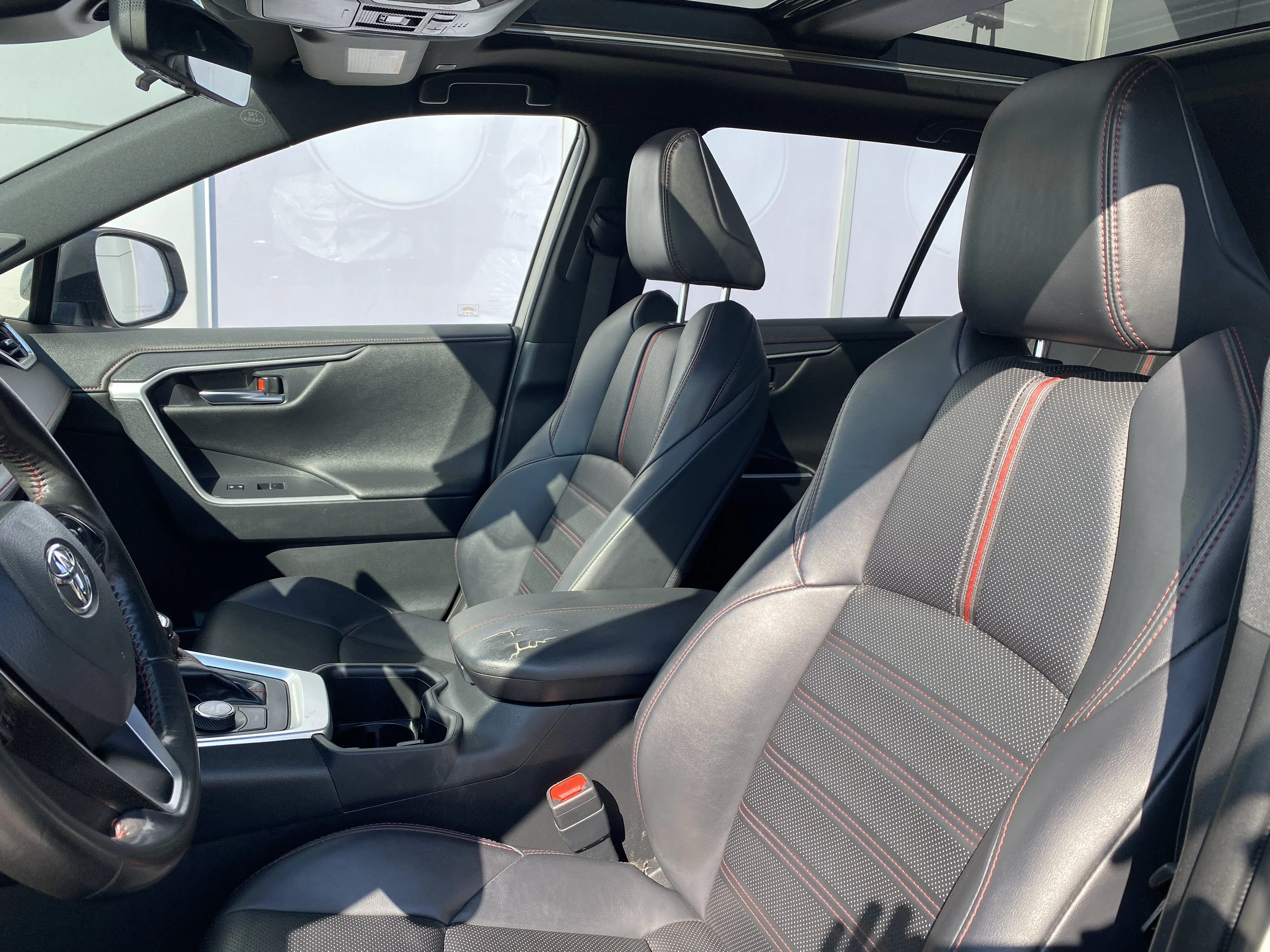 Used 2024 White Toyota SE AWD * HYBRID * LEATHER * SUNROOF * image 8