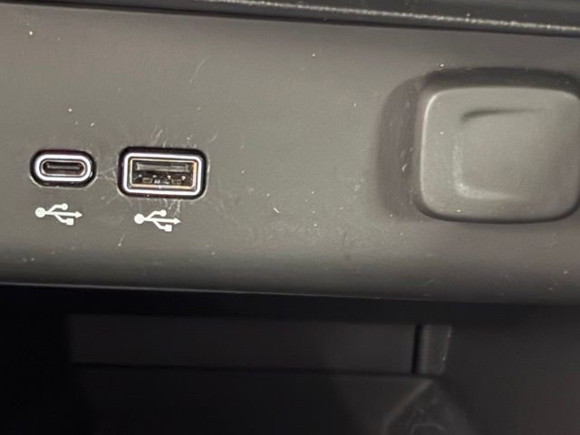 Used 2025 Black Buick Preferred image 31