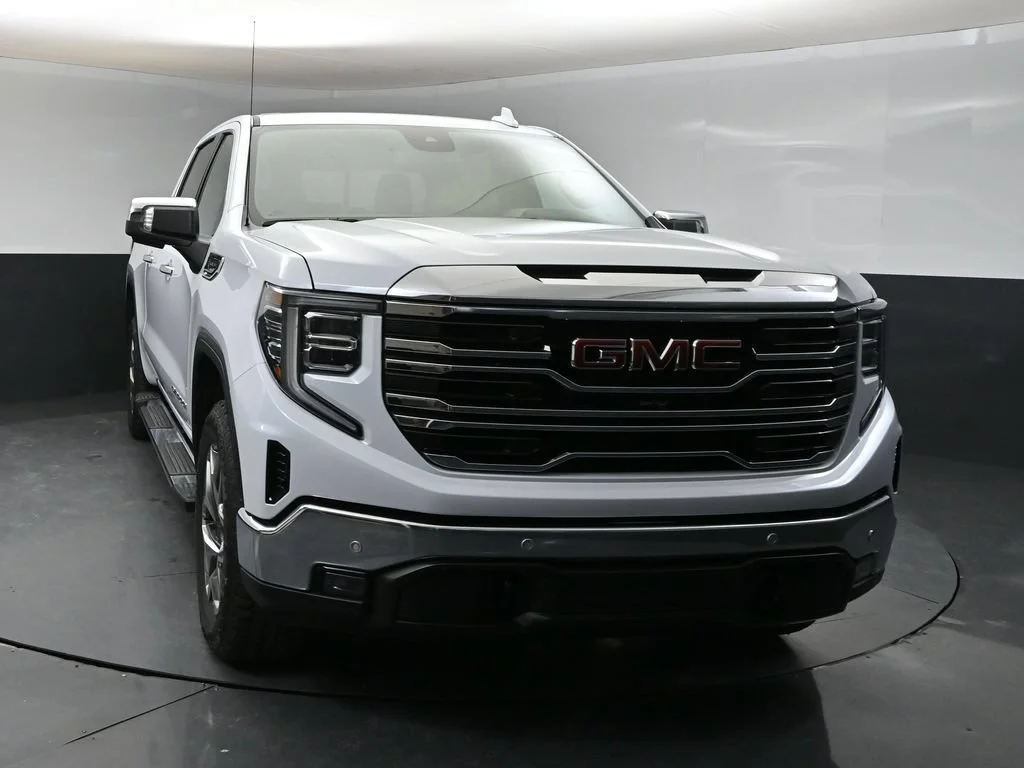 2026 GMC Sierra 1500 SLT - Photo 6