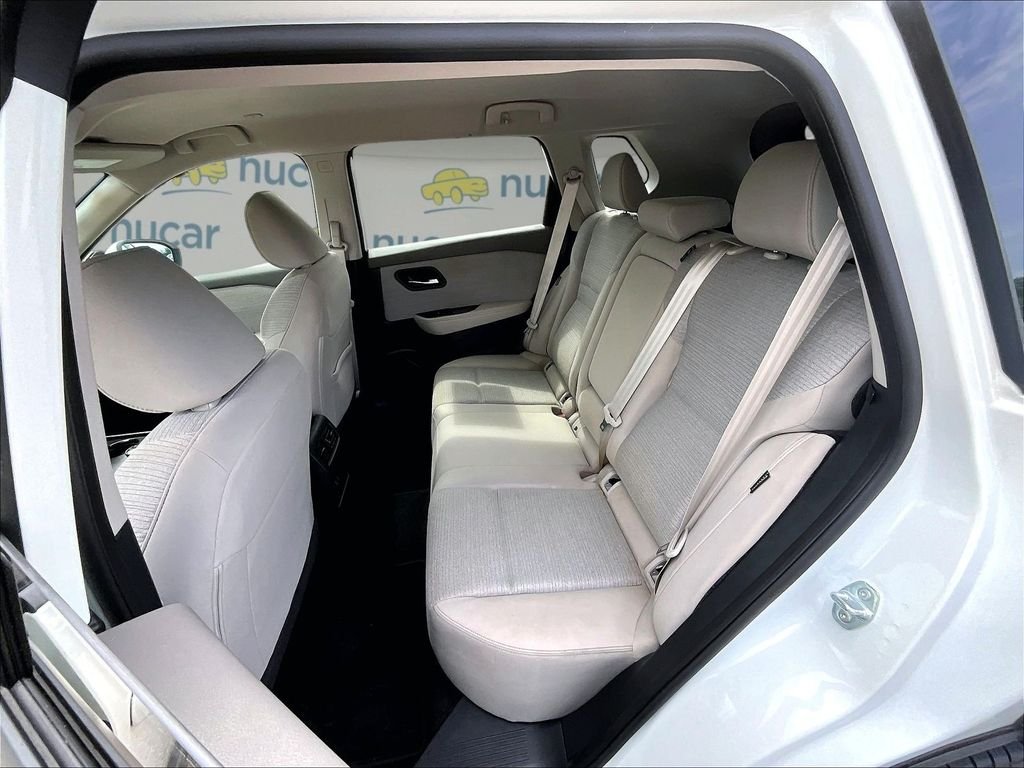 Used 2023 White Nissan SV image 15