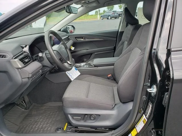 New 2026 Midnight Black Metallic Toyota LE image 10