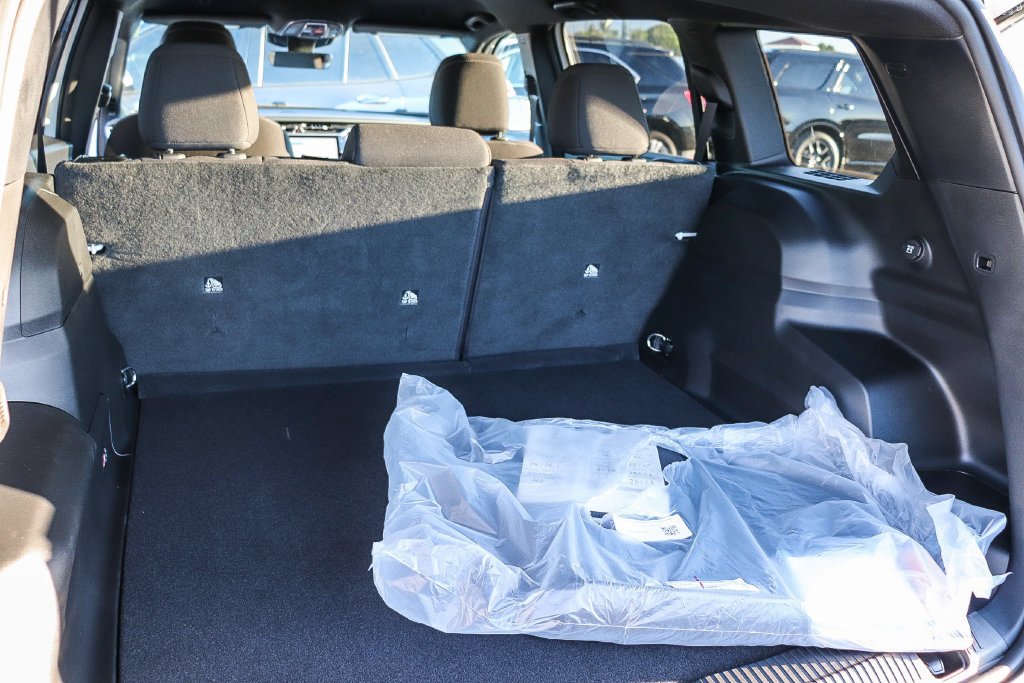 New 2026 Bright White Clearcoat Jeep Laredo image 28