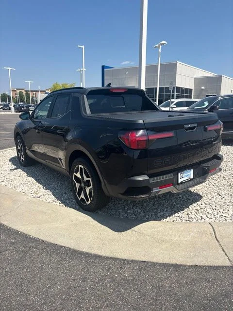 Used 2022 Black Hyundai Limited image 6