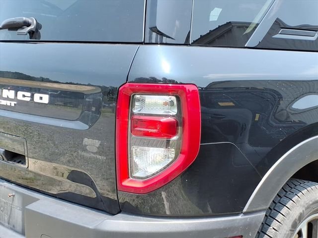 Used 2022 Black Ford Outer Banks image 10