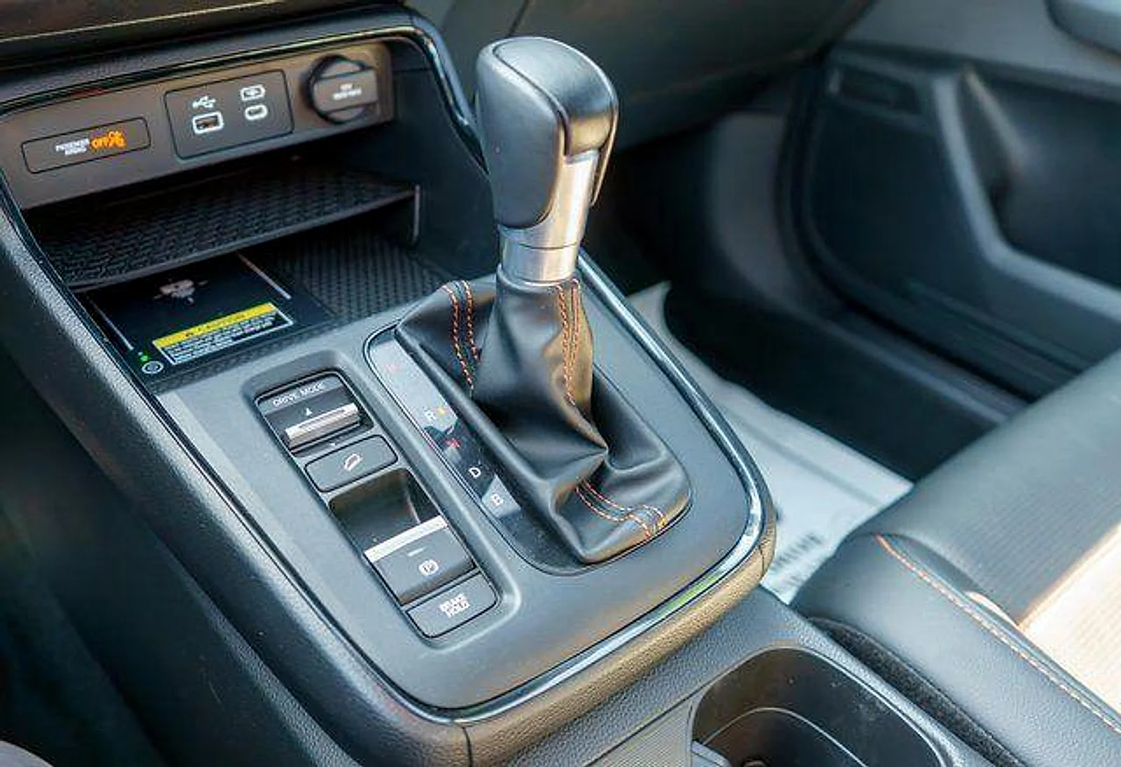 Used 2024 Lunar Silver Metallic Honda Sport-L image 33