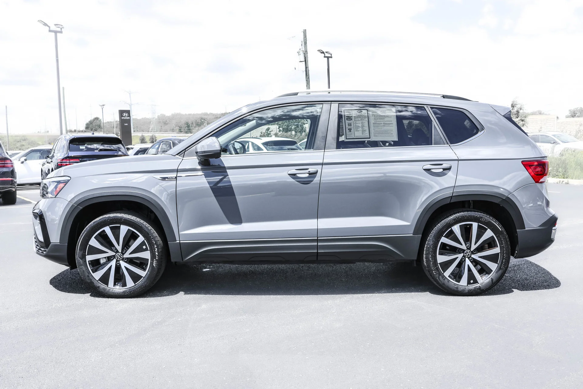 2023 Volkswagen Taos SE - Photo 20