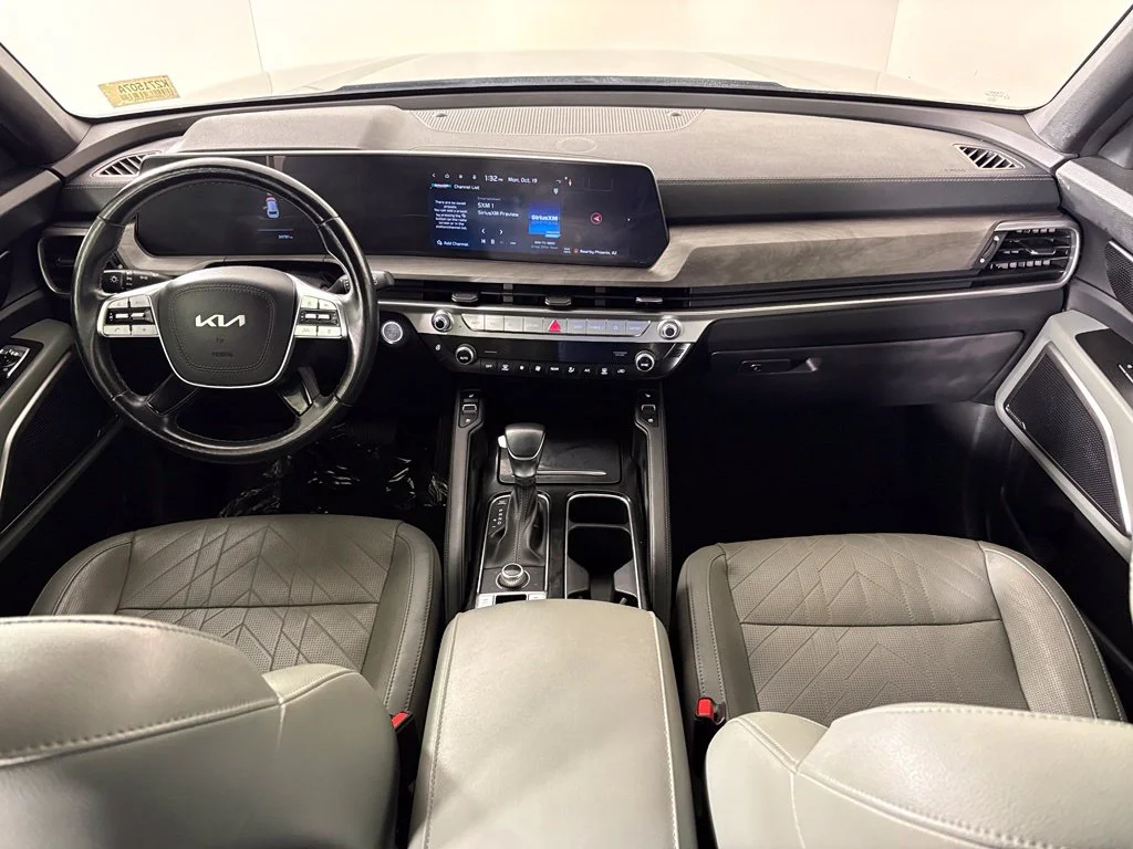 Used 2024 Green Kia EX X-Line image 33