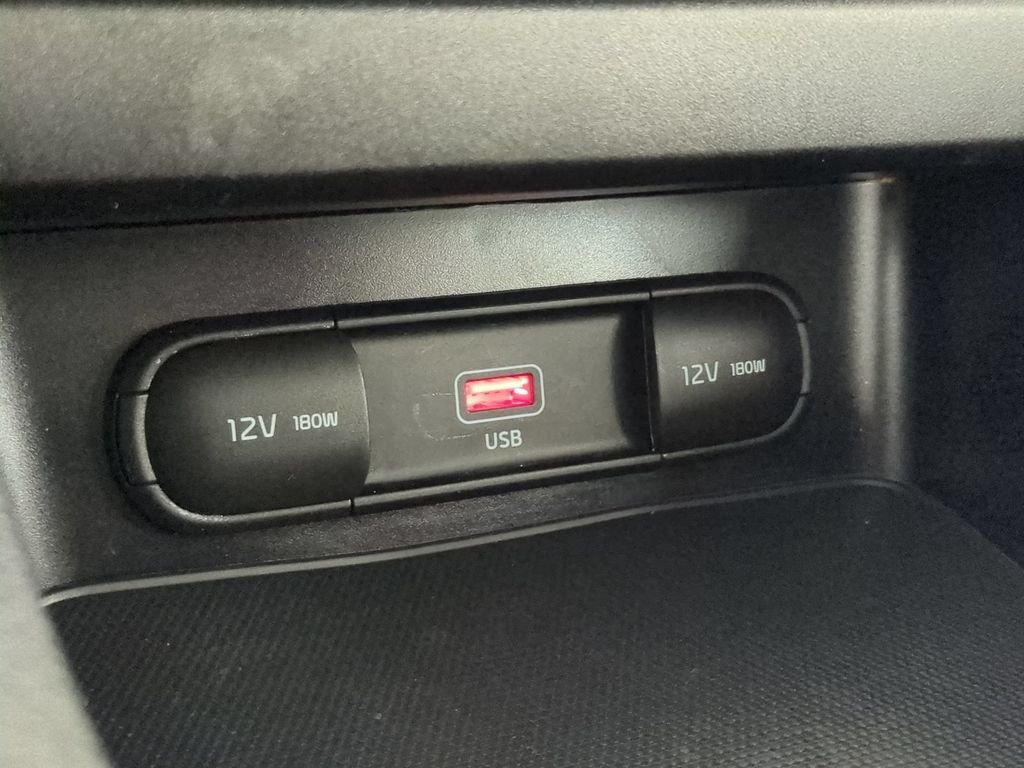 2023 Kia Forte LXS - Photo 24