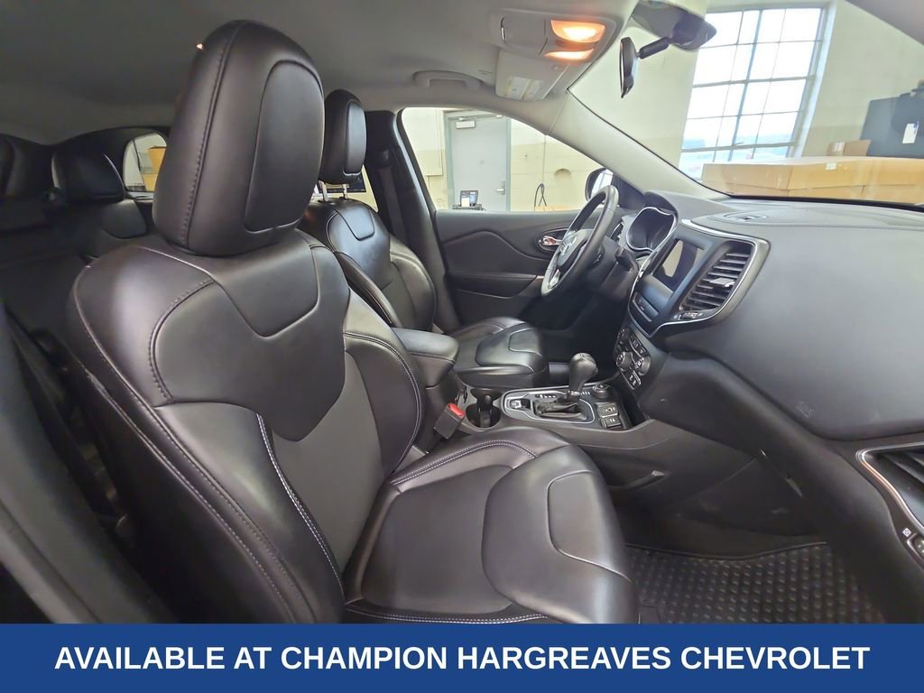 2019 Jeep Cherokee Latitude Plus - Photo 37