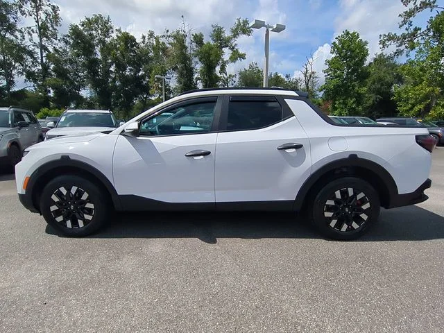 Used 2025 White Hyundai SEL image 8