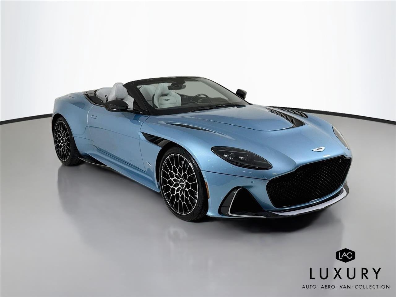 2023 Aston Martin DBS 770 Ultimate