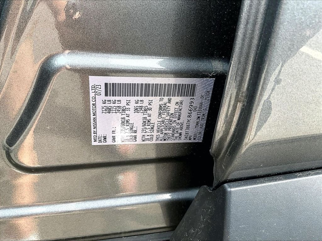 Used 2023 Gray Nissan SV image 9