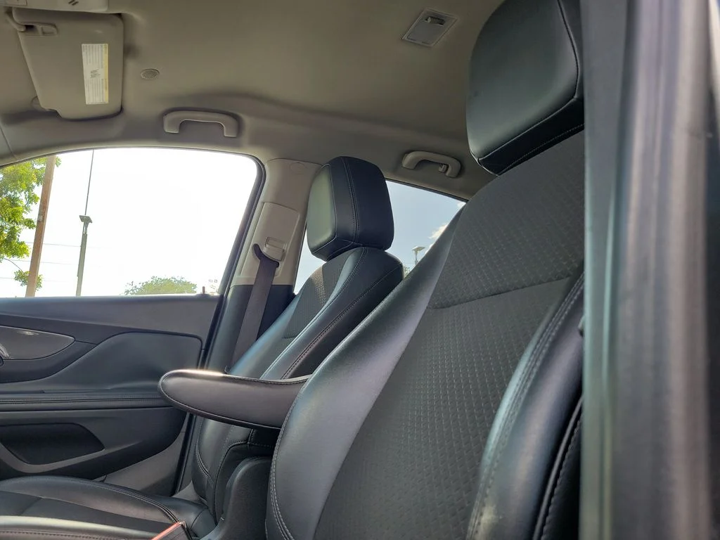 Used 2018 Gray Buick Preferred image 28