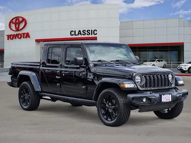2025 Jeep Gladiator Nighthawk Auto's photo