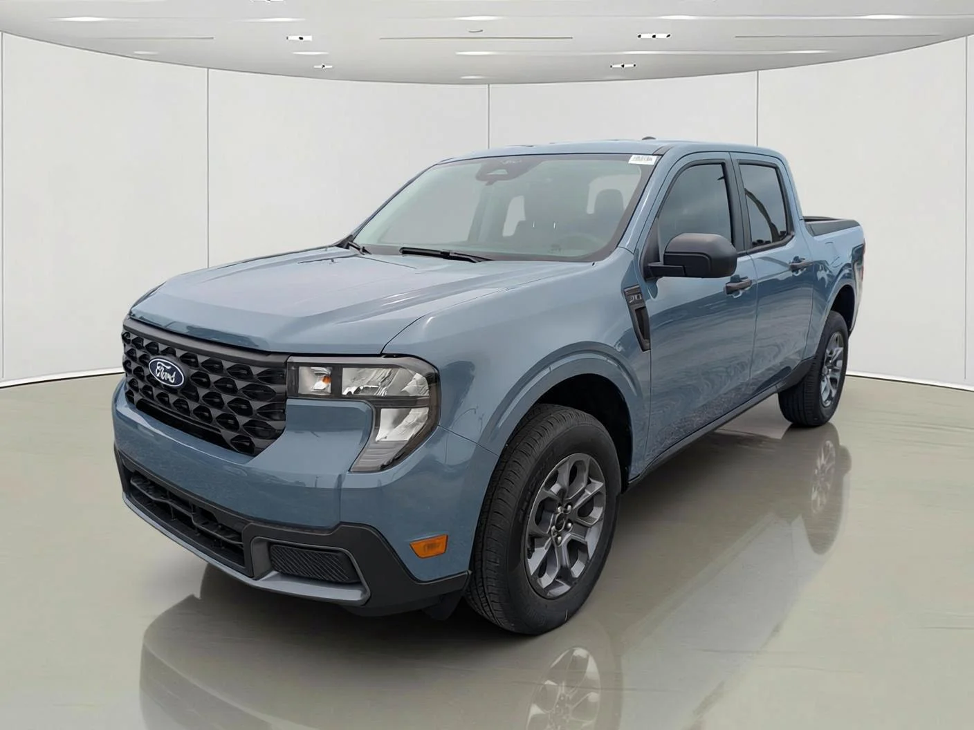 New 2026 Azure Gray Metallic Tri-Coat Ford XLT image 2
