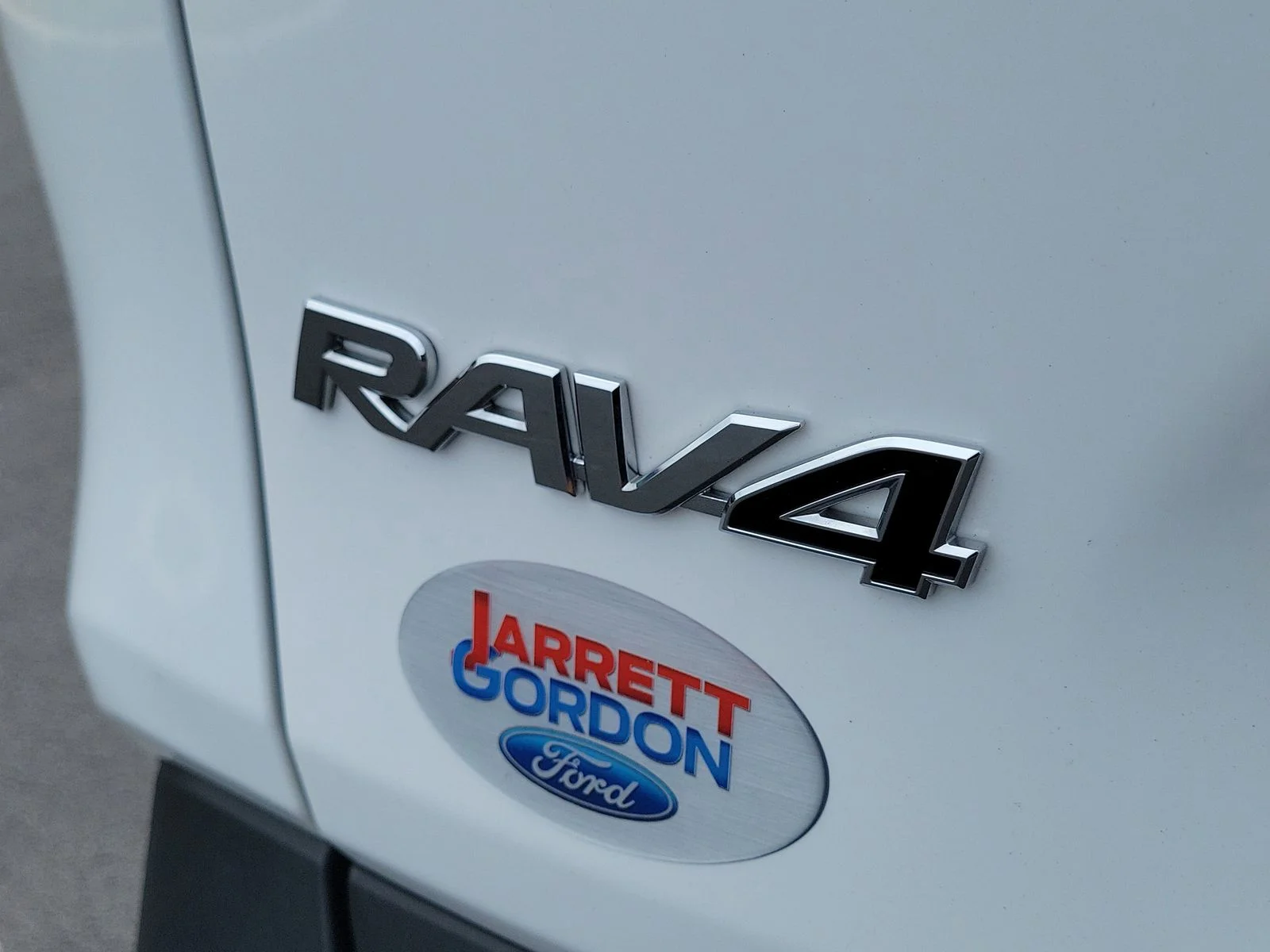 Certified Used 2025 White Toyota LE image 6