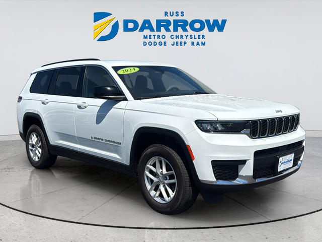 Used 2024 White Jeep Laredo image 7