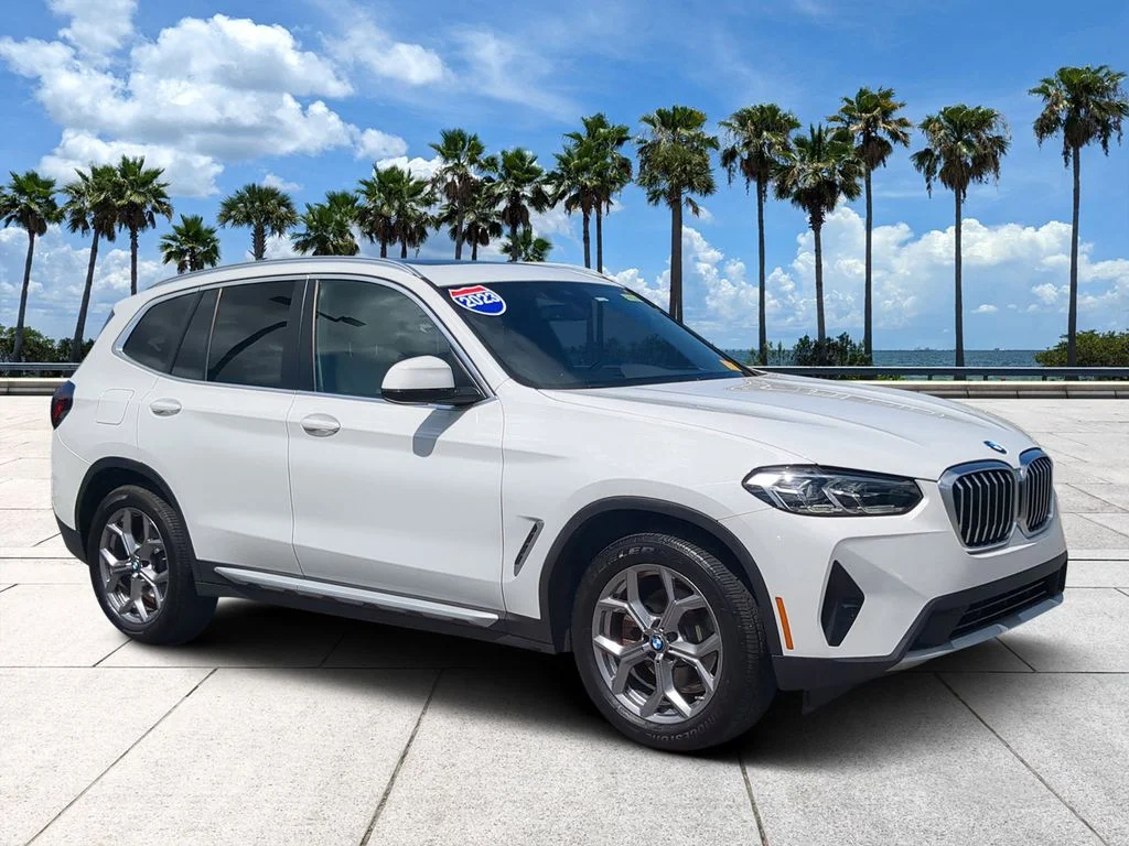 Used 2023 White BMW sDrive30i image 2