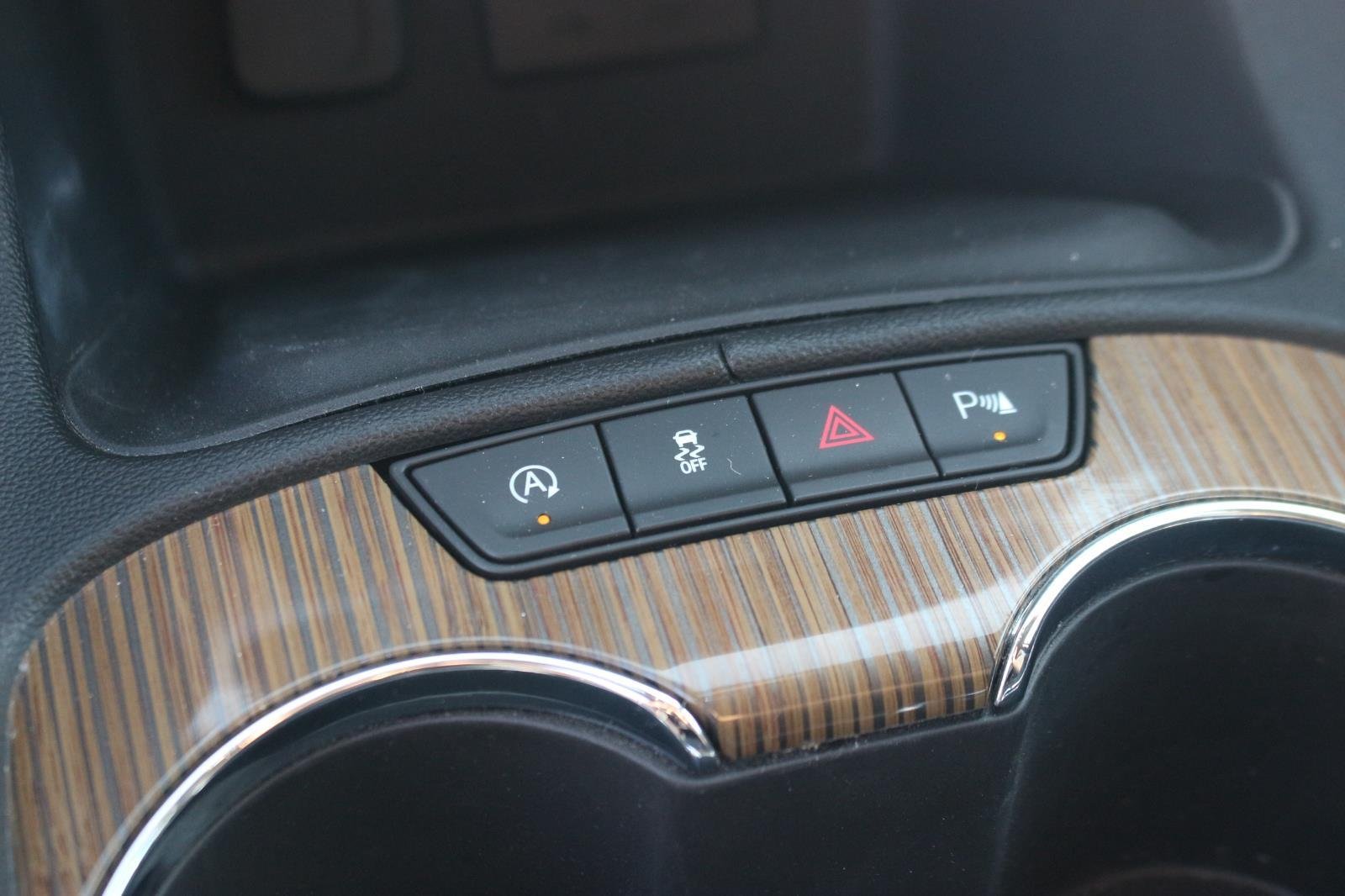 Used 2021 Summit White GMC SLE image 24