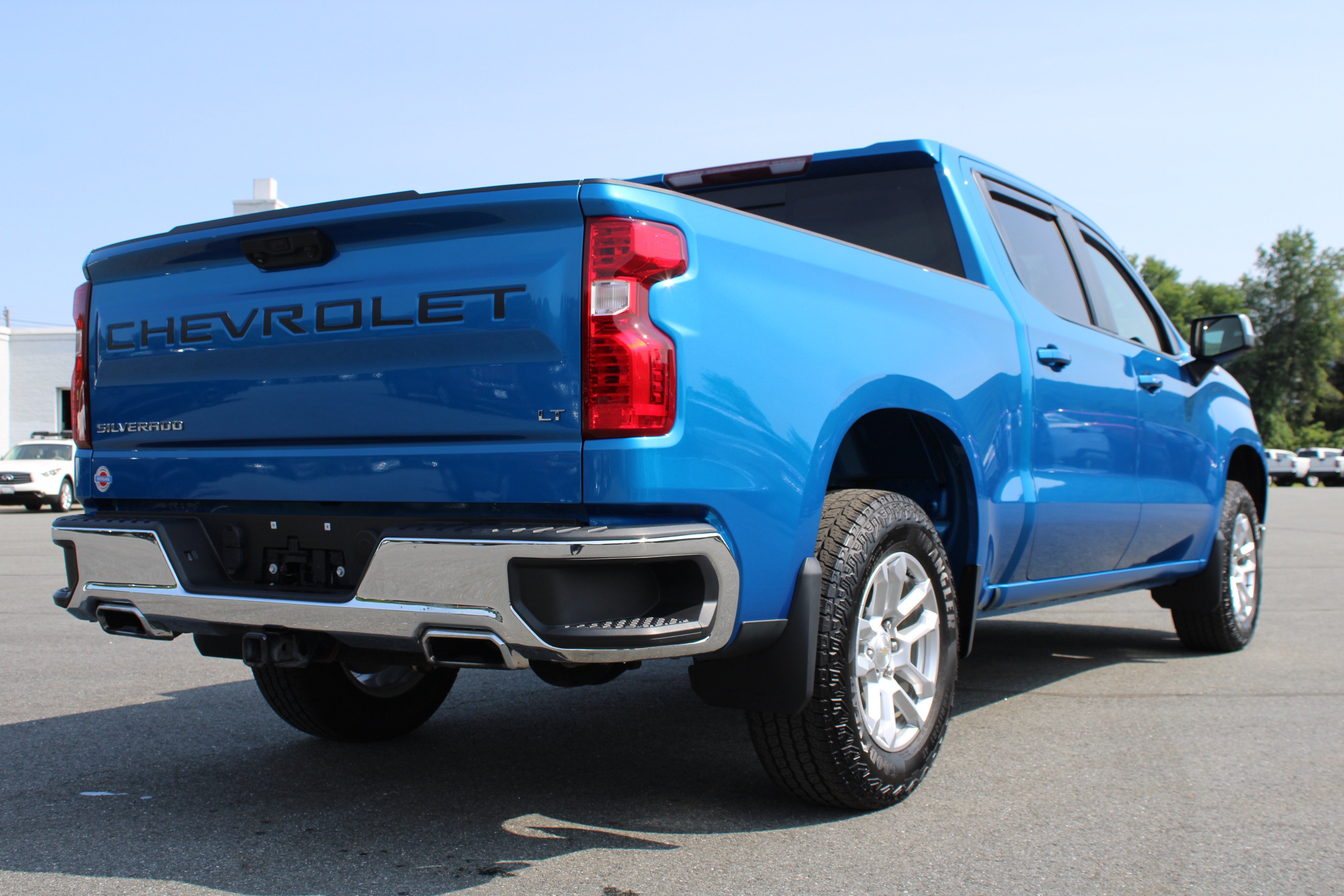 Used 2023 Glacier Blue Metallic Chevrolet LT image 8