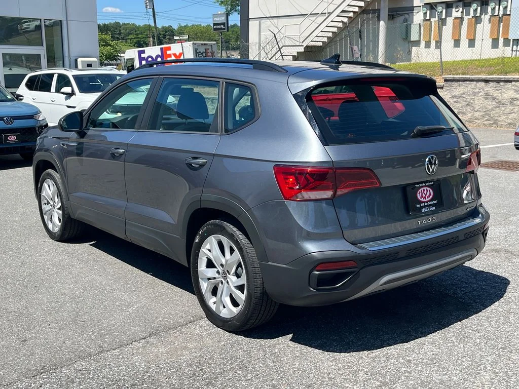 Used 2023 Gray Volkswagen 1.5T S image 4