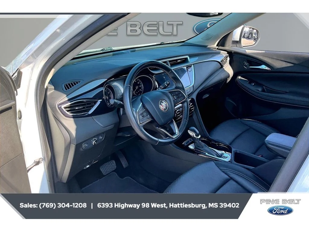 Used 2023 White Frost Tricoat Buick Essence image 12