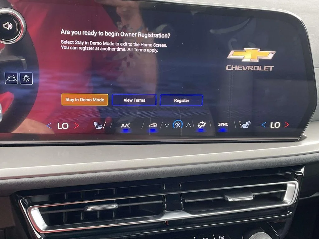 New 2026 Summit White Chevrolet LT image 24