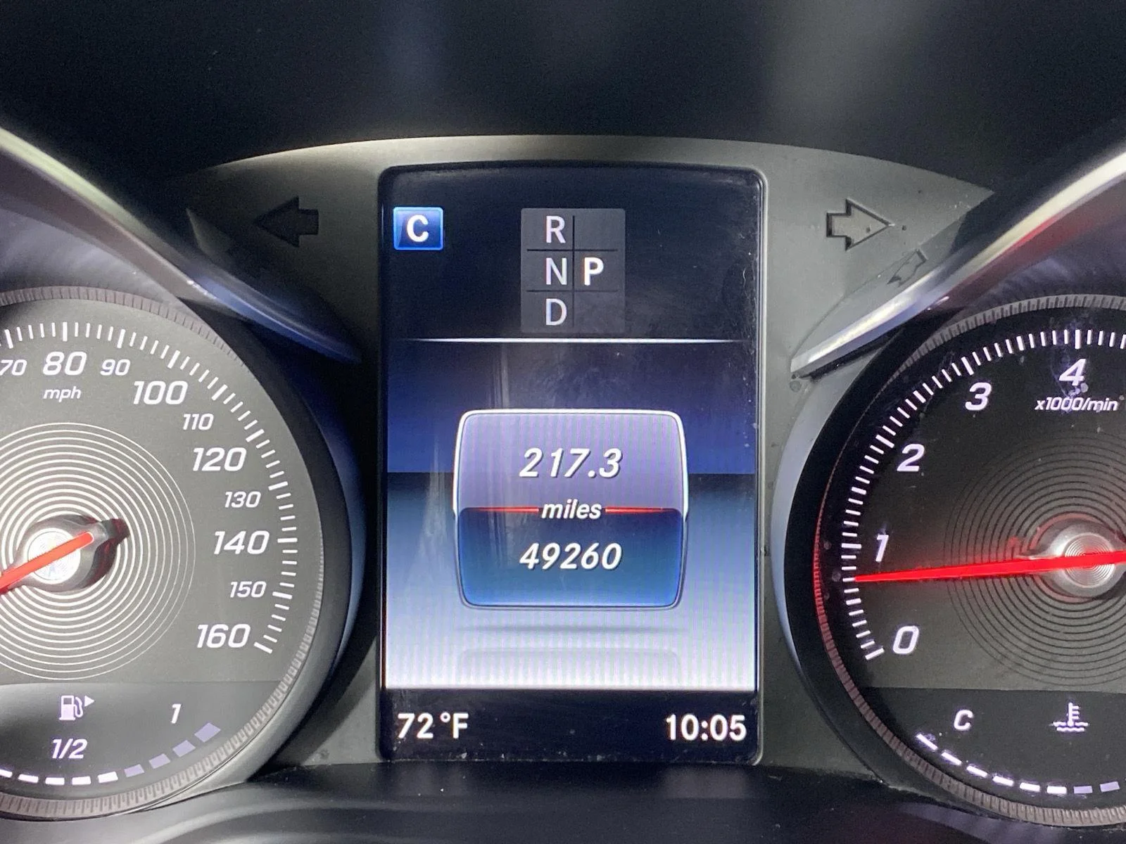 Used 2018 Obsidian Black Metallic Mercedes-Benz GLC 300 image 23